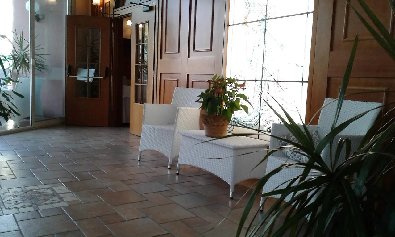 Hotel Trevi Riccione 3*,
